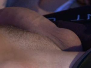 Скрытая камера снимает анальный секс с роскошной брюнеткой