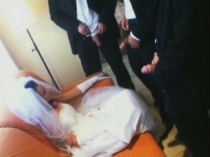Невесту выебали в две дырки на свадьбе